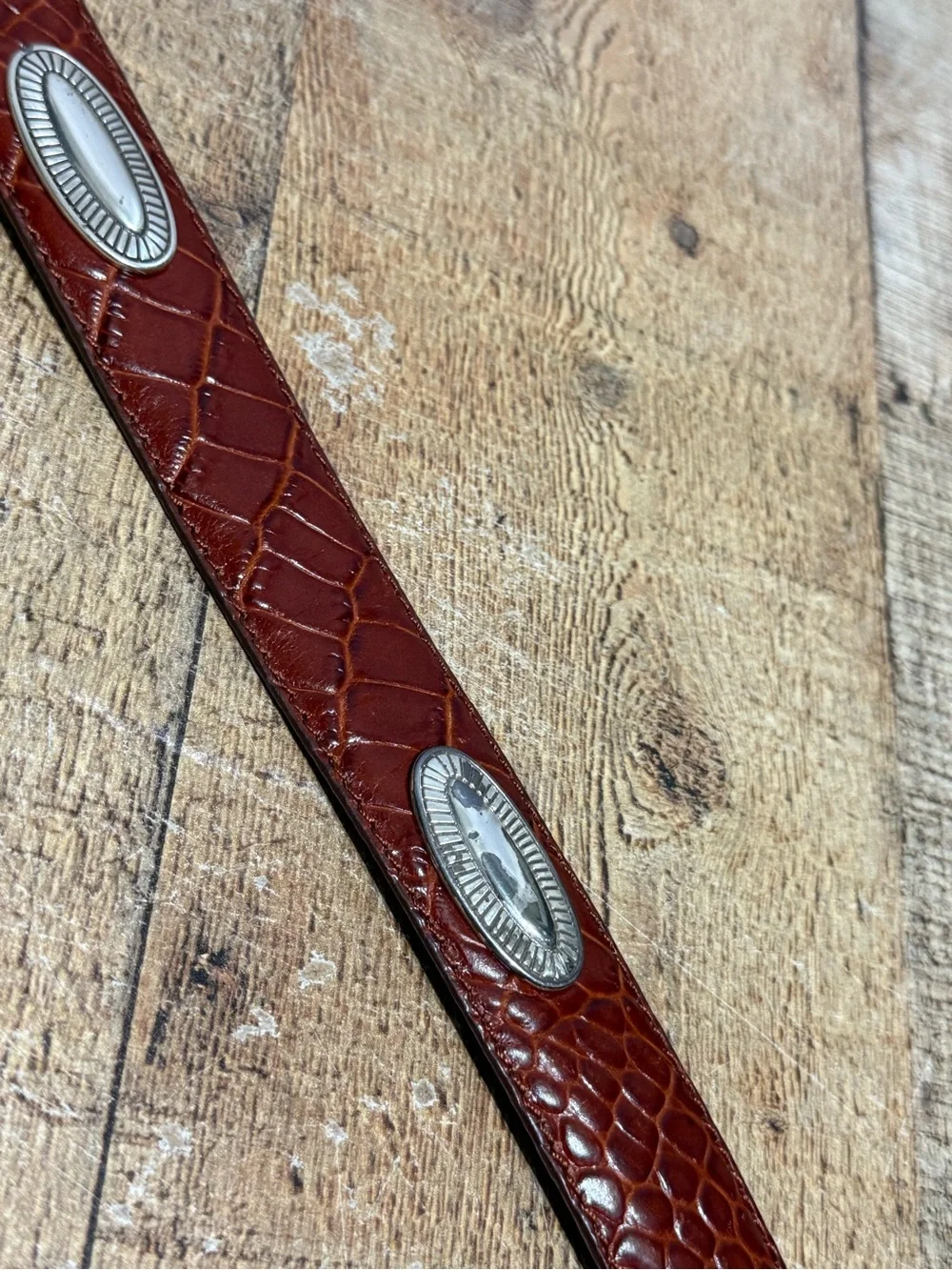 Aquarius Golf Belt Men's 34 Genuine Leather Reddish Brown  Silvertone Medallion